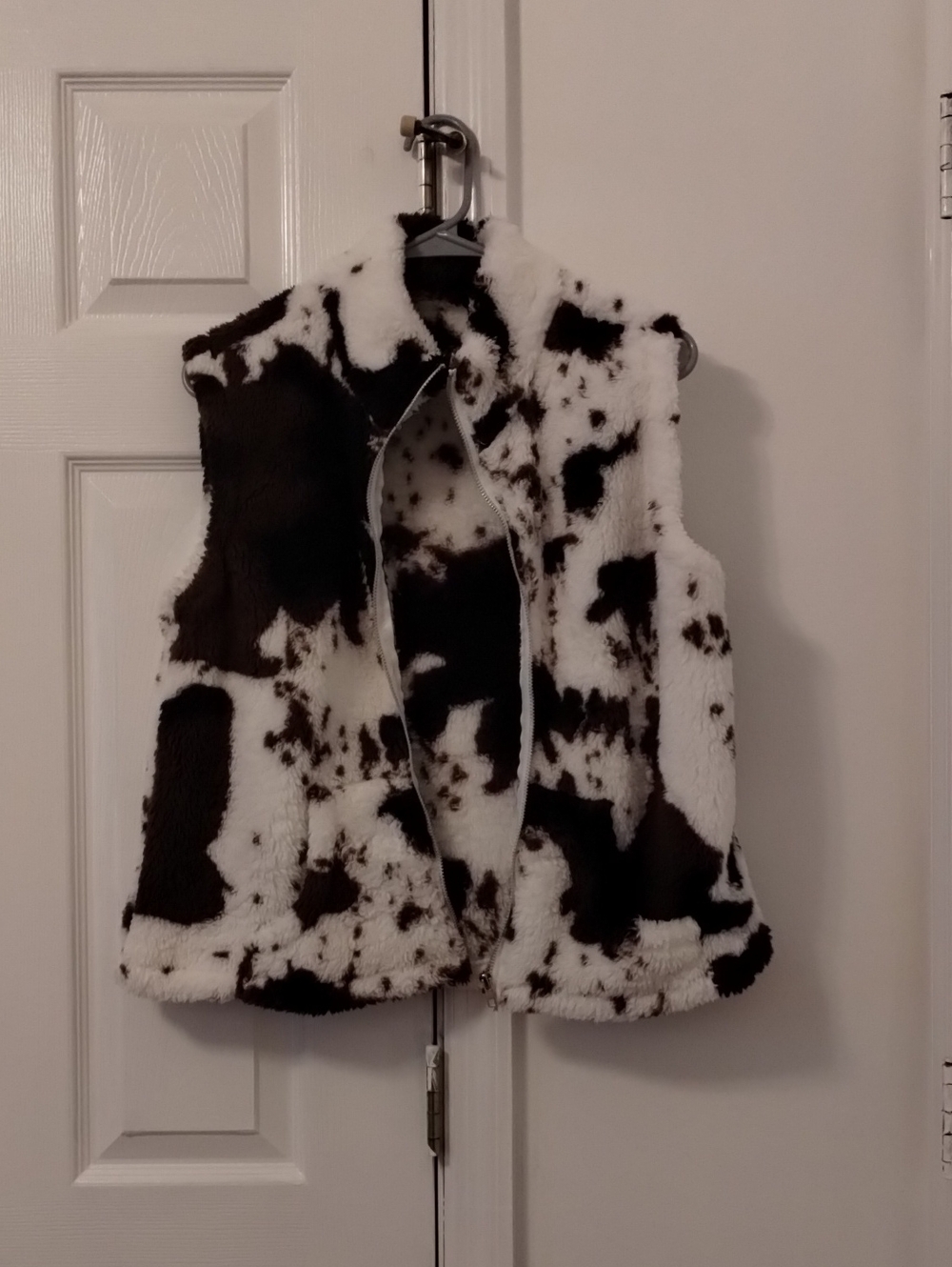 Plush Cow-Print Faux Fur Vest - White & Brown